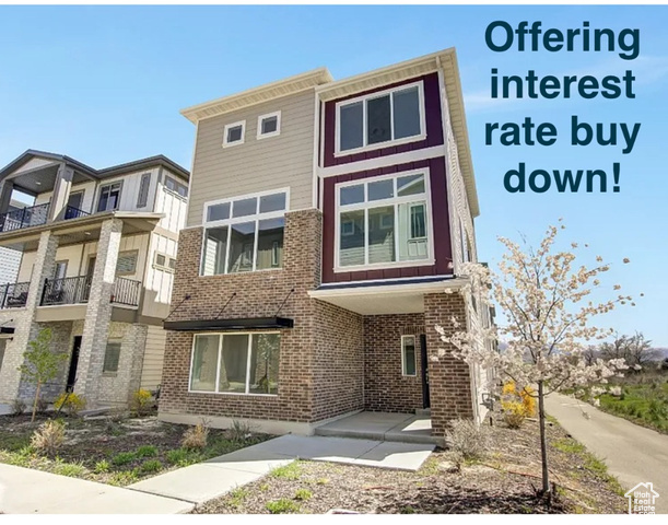 MLS #2093528 - 75 N Rio Grand Ave