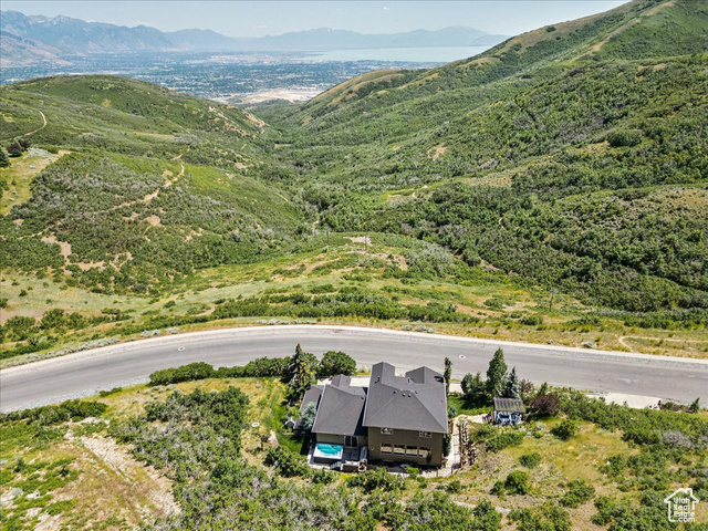 Photo 6 for MLS #2093535 at 1487 E Deer Ridge Dr