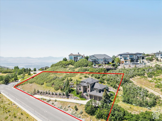Photo 3 for MLS #2093535 at 1487 E Deer Ridge Dr