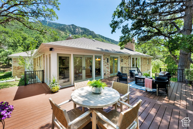 3385 E DEER HOLLOW CIR, Sandy UT 84092
