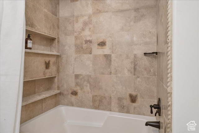 Photo 43 for MLS #2093572 at 2711 E Bitter Brush Dr