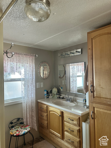 Photo 16 for MLS #2093581 at 1086 E Main St