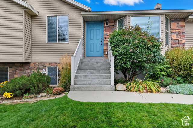 Photo 33 for MLS #2093642 at 496 S 3rd