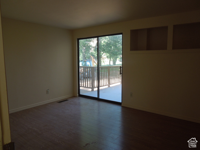 Photo 13 for MLS #2093650 at 426 N Amber Ln #426