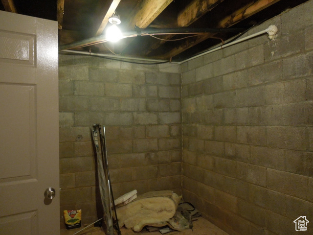 Photo 39 for MLS #2093650 at 426 N Amber Ln #426