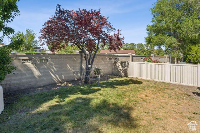 1569 W Indian Summer Dr