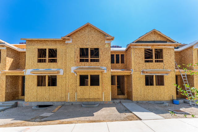1071 N 3930 W #419