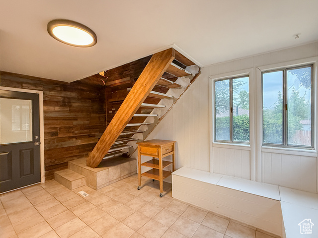 Photo 10 for MLS #2093733 at 2505 E Elm Ave