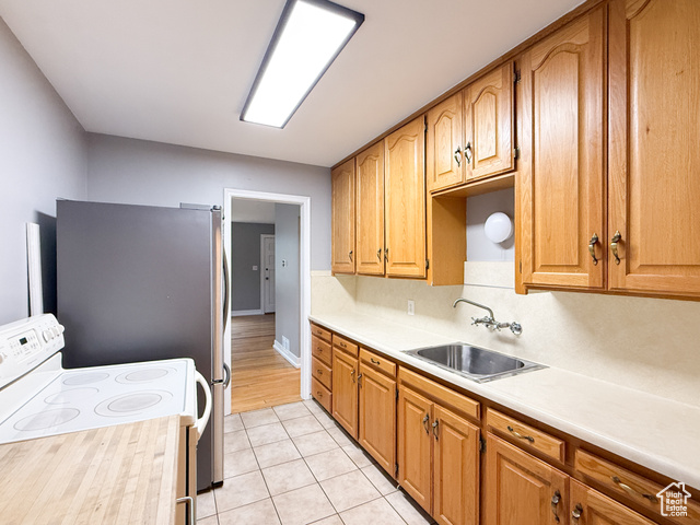 Photo 7 for MLS #2093733 at 2505 E Elm Ave