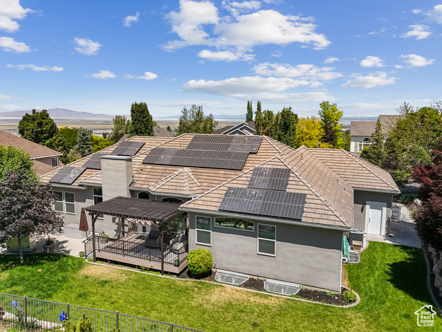 Photo 7 for MLS #2093744 at 1036 E Fairway Dr