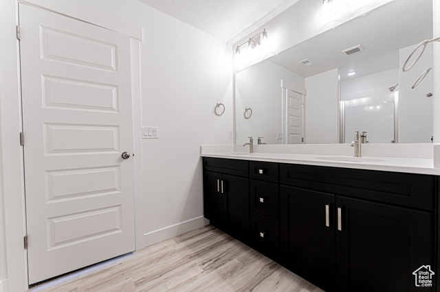 Photo 11 for MLS #2093747 at 1576 W Banner Dr #744