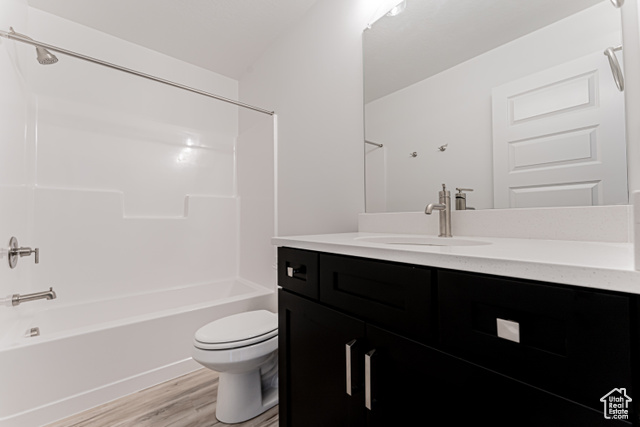 Photo 12 for MLS #2093747 at 1576 W Banner Dr #744