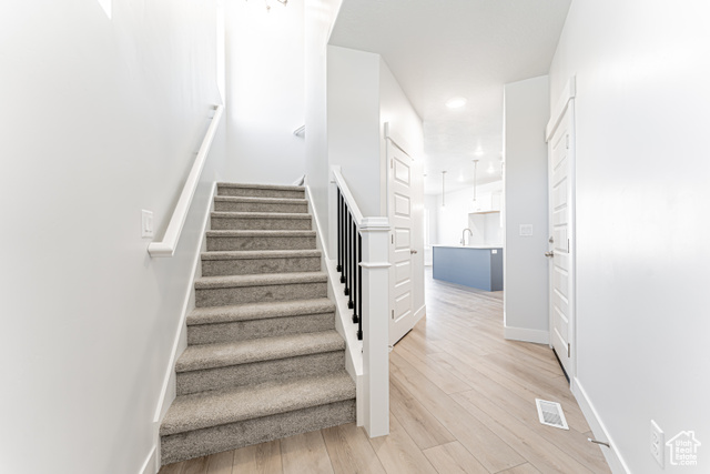 Photo 9 for MLS #2093753 at 1578 W Banner Dr #745