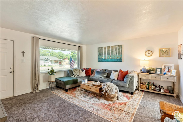Photo 3 for MLS #2093768 at 5178 S Charlotte Ave
