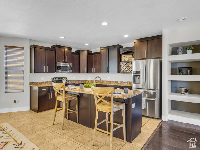 169 W BARRY LINKS WAY, South Salt Lake UT 84115