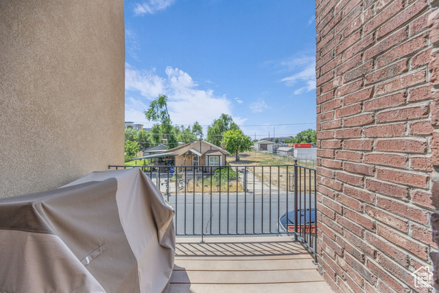 Photo 35 for MLS #2093790 at 169 W Barry Links Way