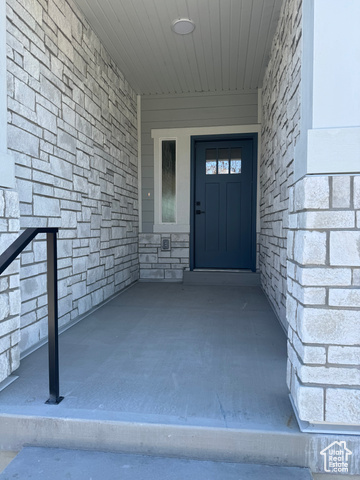 Photo 3 for MLS #2093848 at 4687 S Roger View Ln #8