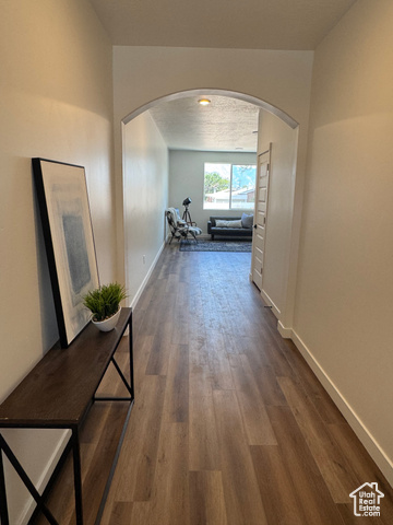 Photo 5 for MLS #2093848 at 4687 S Roger View Ln #8