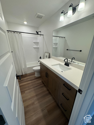 Photo 20 for MLS #2093848 at 4687 S Roger View Ln #8