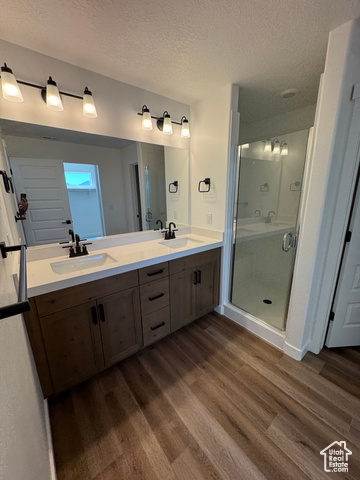 Photo 18 for MLS #2093848 at 4687 S Roger View Ln #8