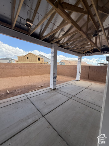 Photo 12 for MLS #2093850 at 5353 S Shorebreak Dr