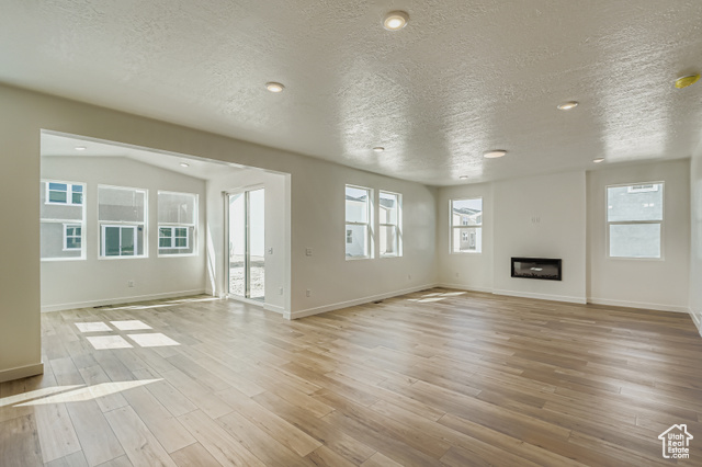 Photo 7 for MLS #2093902 at 5117 N Lukes St