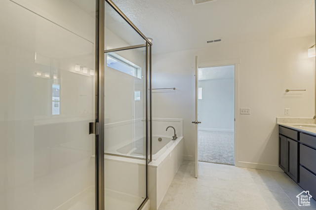 Photo 10 for MLS #2093902 at 5117 N Lukes St