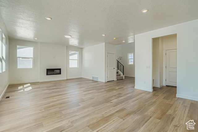 Photo 6 for MLS #2093902 at 5117 N Lukes St