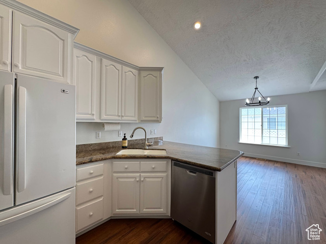 Photo 11 for MLS #2093934 at 511 W 40 North