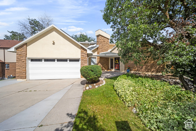 8463 S JACKSON HOLE DR, Sandy UT 84093