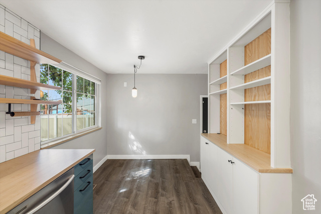 Photo 7 for MLS #2094052 at 8168 S Darin St