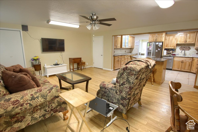 Photo 11 for MLS #2094082 at 5724 W Darle Ave