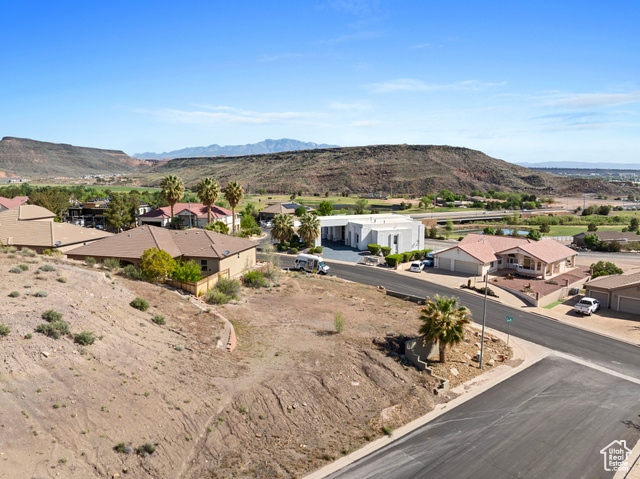 667  LAVA POINT DR, St. George UT 84770
