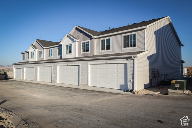 Photo 3 for MLS #2094156 at 229 W 690 North
