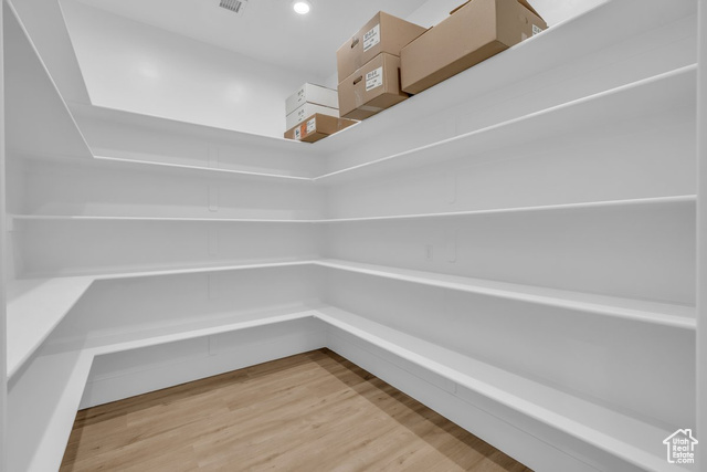 Photo 11 for MLS #2094227 at 21 W Elinor Ln
