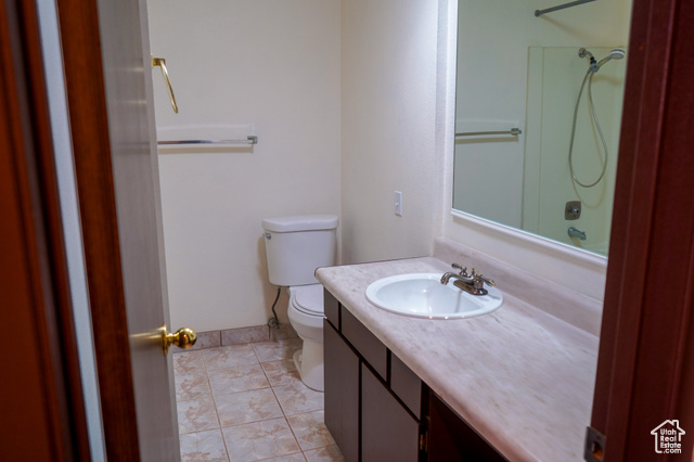 Photo 7 for MLS #2094232 at 1040 E Quail Park Dr #B