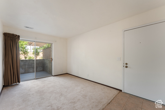 Photo 3 for MLS #2094232 at 1040 E Quail Park Dr #B