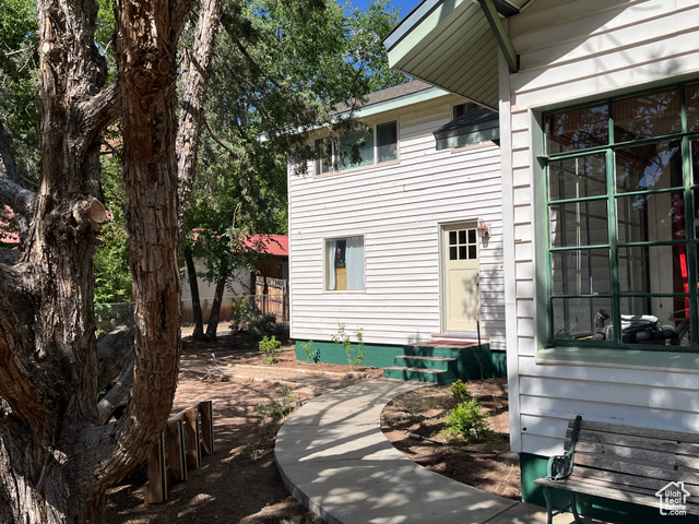 Photo 13 for MLS #2094235 at 102 N 300 East