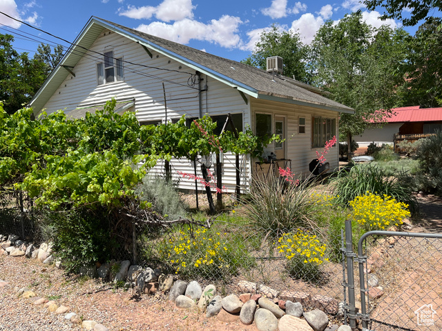 Photo 9 for MLS #2094235 at 102 N 300 East