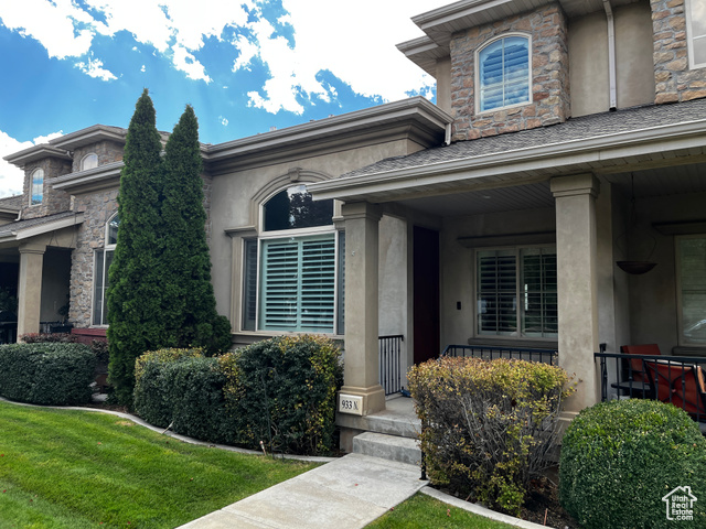 Photo 2 for MLS #2094238 at 933 N 900 West