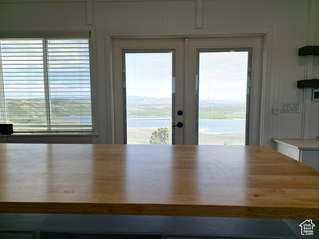 Photo 7 for MLS #2094279 at 900 Altamont Rd