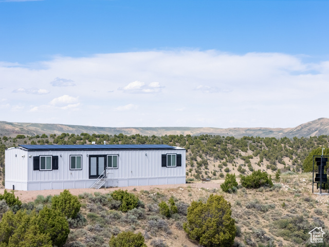 Photo 2 for MLS #2094279 at 900 Altamont Rd