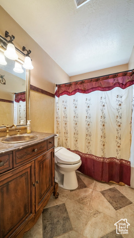 Photo 16 for MLS #2094384 at 332 W Hillside Dr