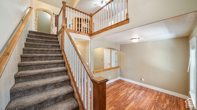 Photo 18 for MLS #2094384 at 332 W Hillside Dr