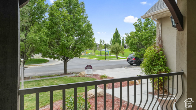 Photo 39 for MLS #2094384 at 332 W Hillside Dr