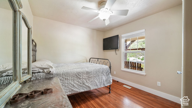Photo 15 for MLS #2094384 at 332 W Hillside Dr