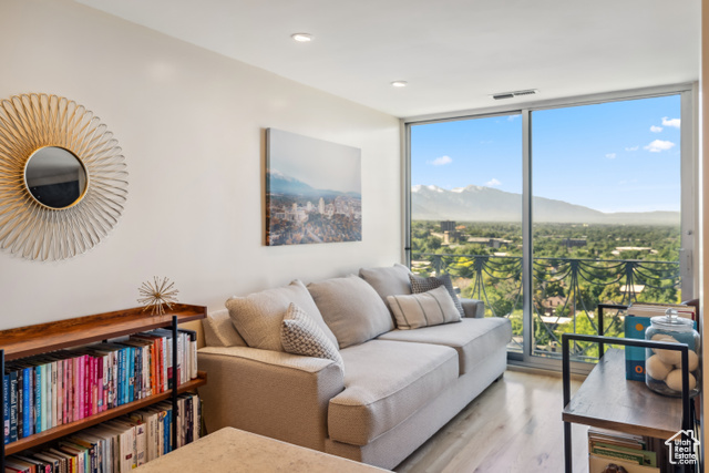 777 E SOUTH TEMPLE #13B, Salt Lake City UT 84102