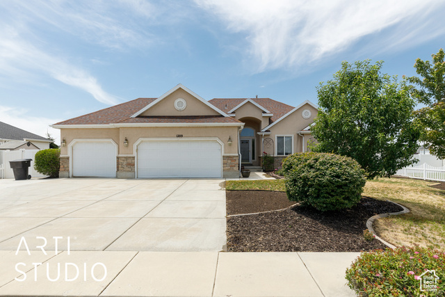 1209 N 1120 W, Clinton UT 84015