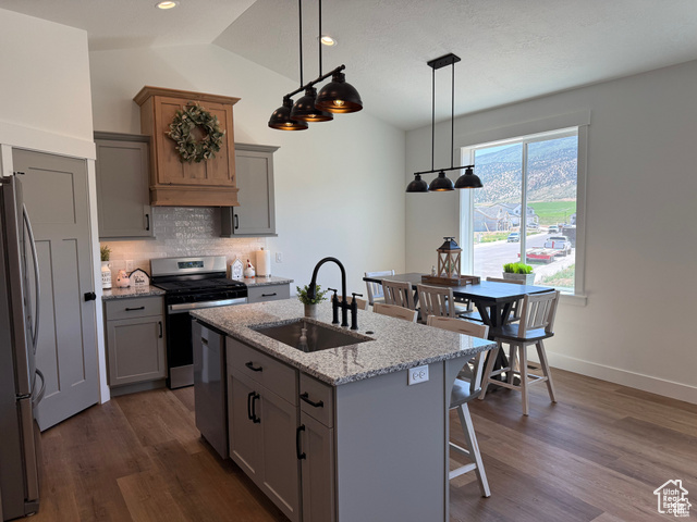 Photo 5 for MLS #2094545 at 405 E Sabra Way #101