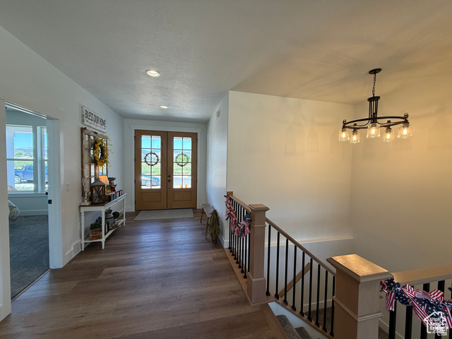 Photo 2 for MLS #2094545 at 405 E Sabra Way #101